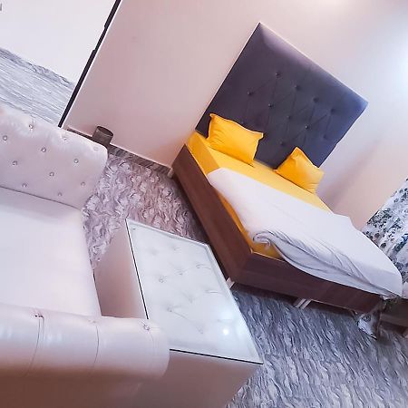 Roomshala 110 Hotel Mulaqaat - Shiv Nadar University Dadri 외부 사진