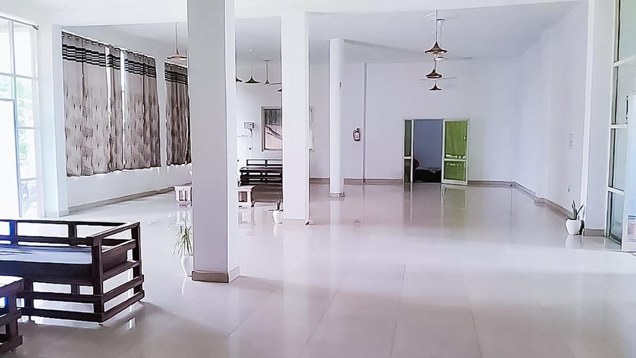 Roomshala 110 Hotel Mulaqaat - Shiv Nadar University Dadri 외부 사진